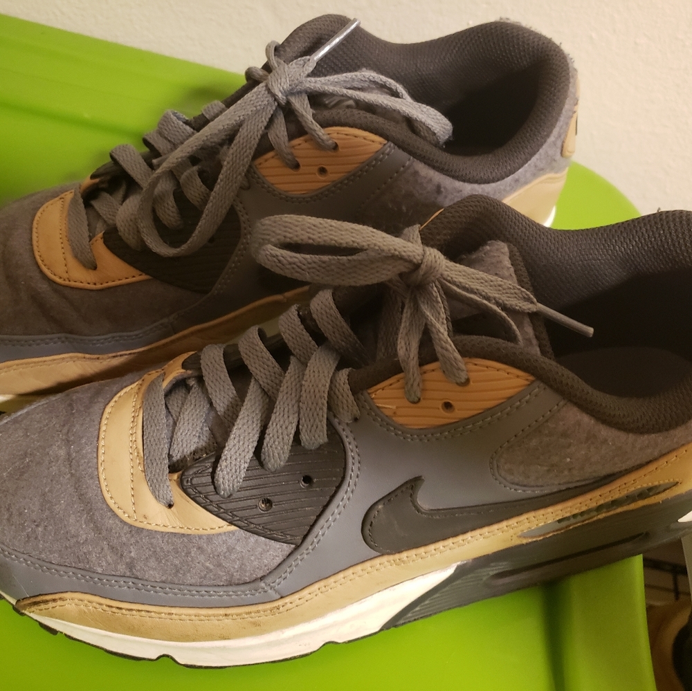 Air Nike shoes
